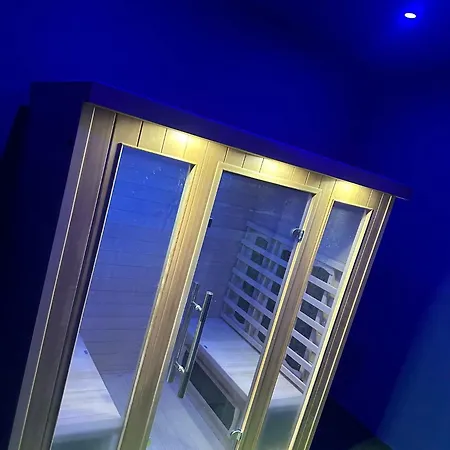 B&B Spa Suite 콰르투치우