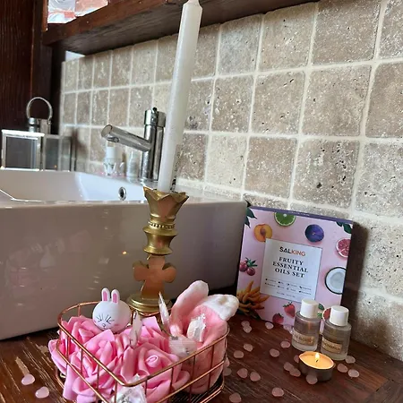 לינה וארוחת בוקר Spa Suite קוורטוצ'ו
